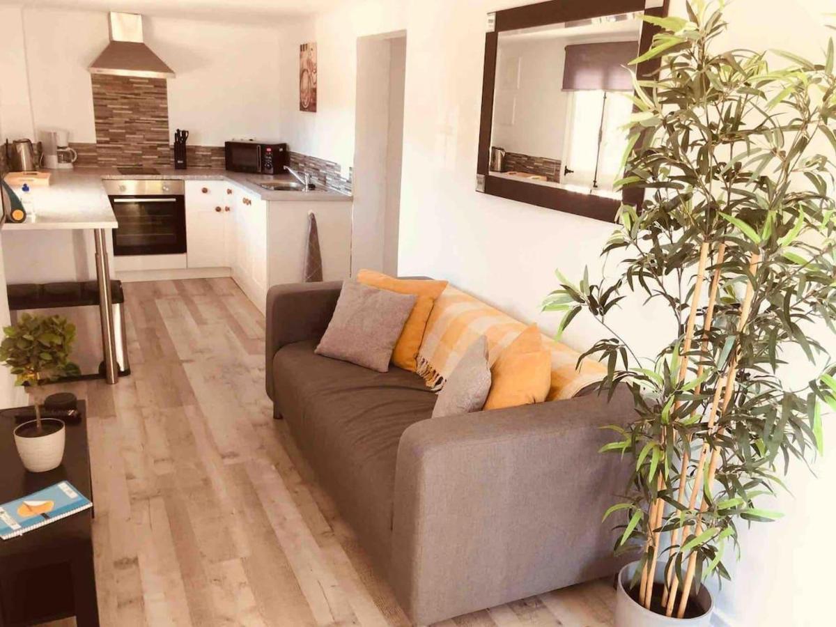Apartment Lovely 2 Bed In Alcalalí
